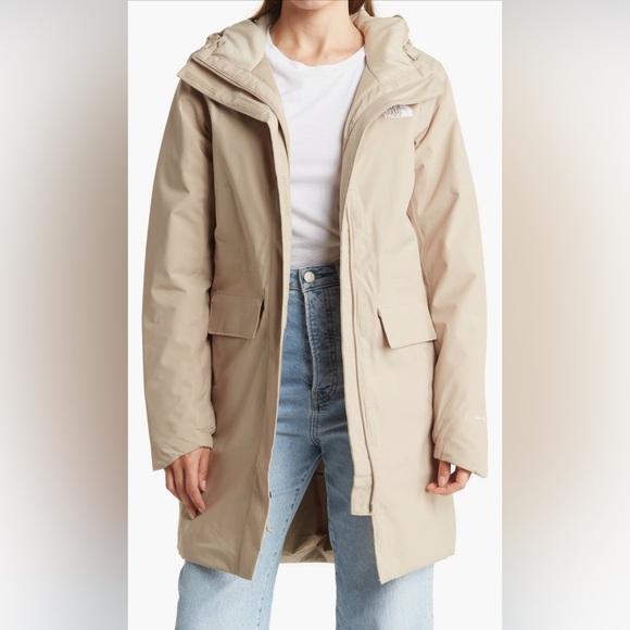 The North Face City Breeze Insulated Parka - Picture 2 of 15